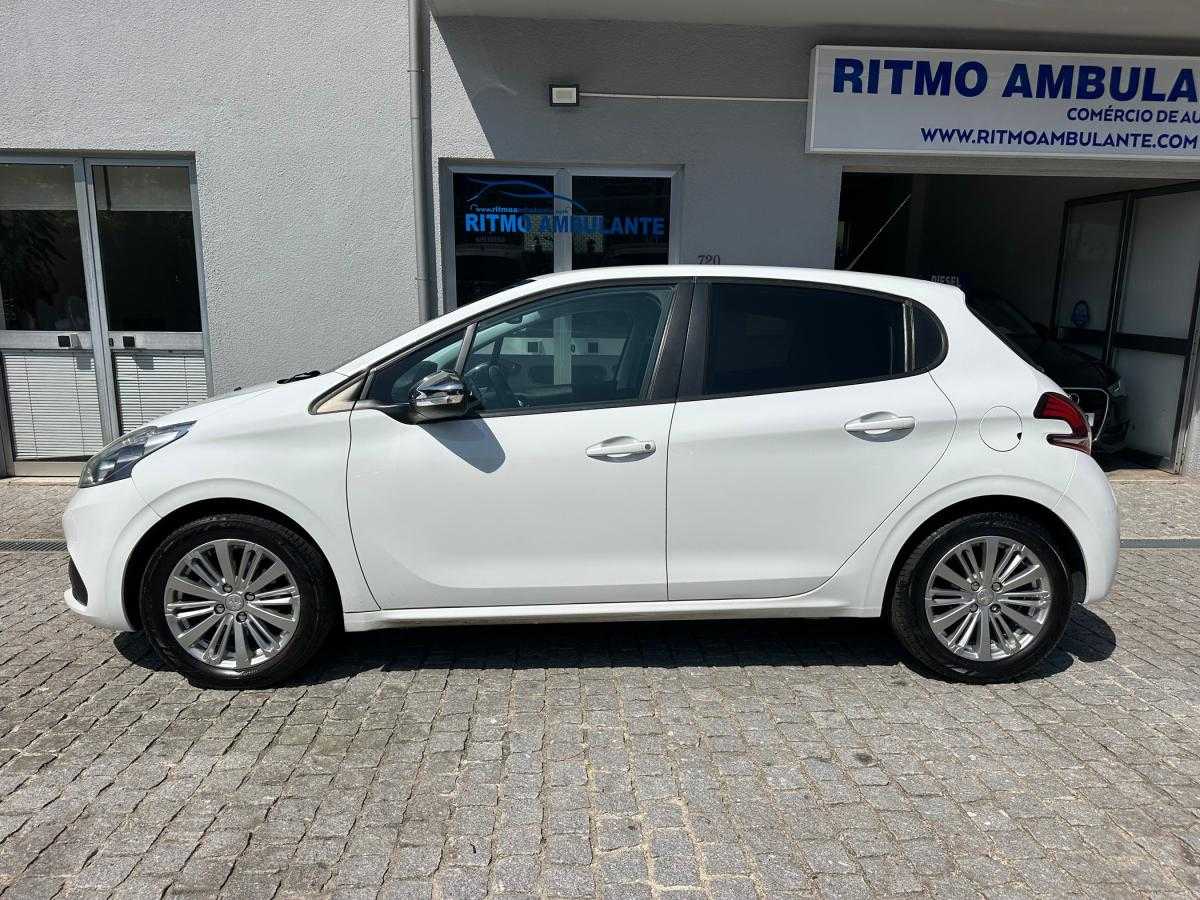peugeot-208-2017-diesel-1560cc