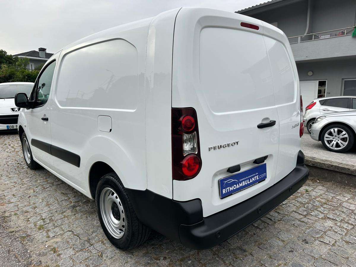 peugeot-partner-2018-diesel-1560cc