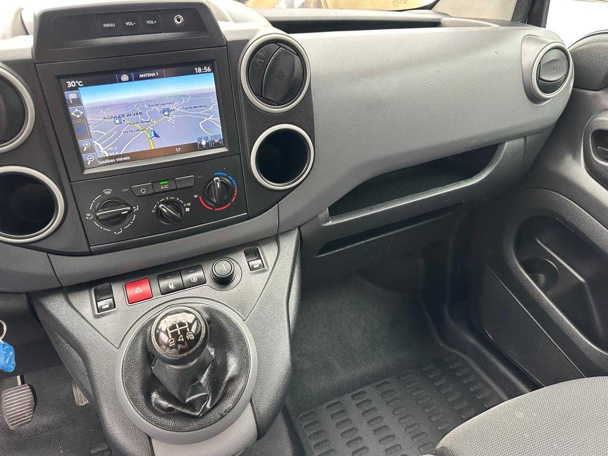 peugeot-partner-2018-diesel-1560cc