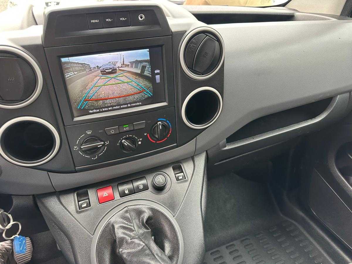 peugeot-partner-2018-diesel-1560cc