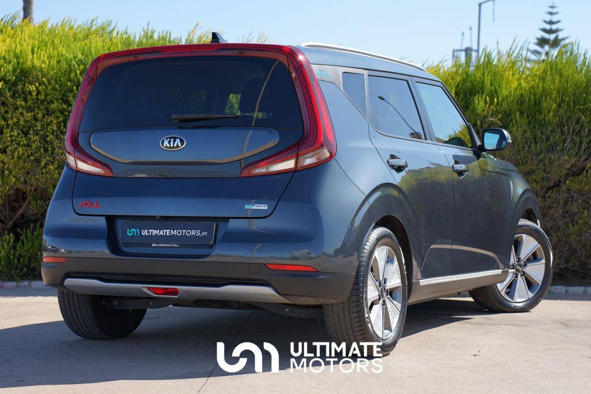 kia-soul-2022-eletrico-500cc