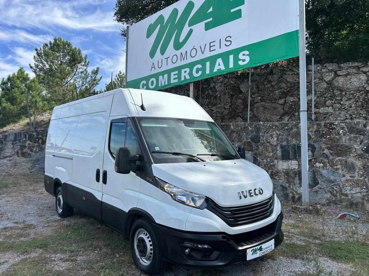 iveco-daily-2-3-156cv-2023-diesel-2287cc