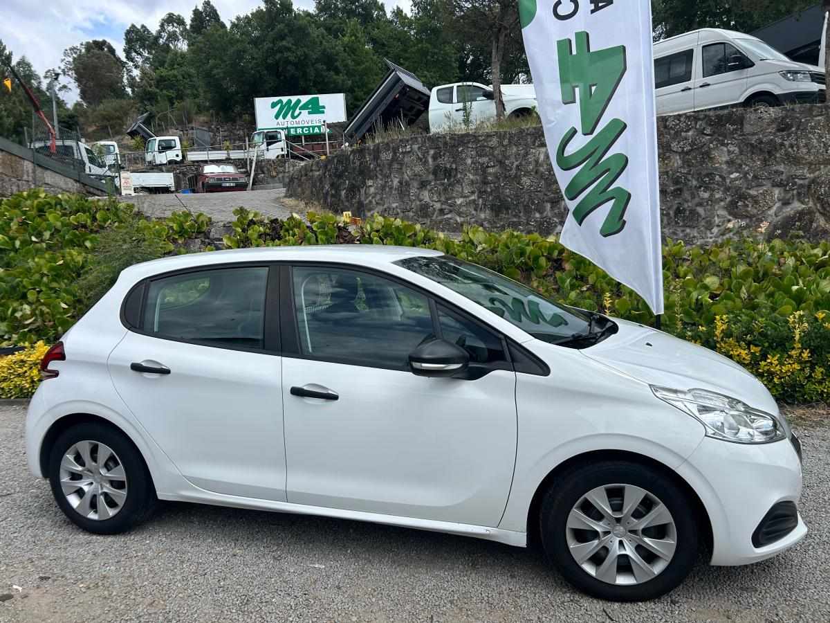 peugeot-208-1-6-bluehdi-2016-diesel-1560cc