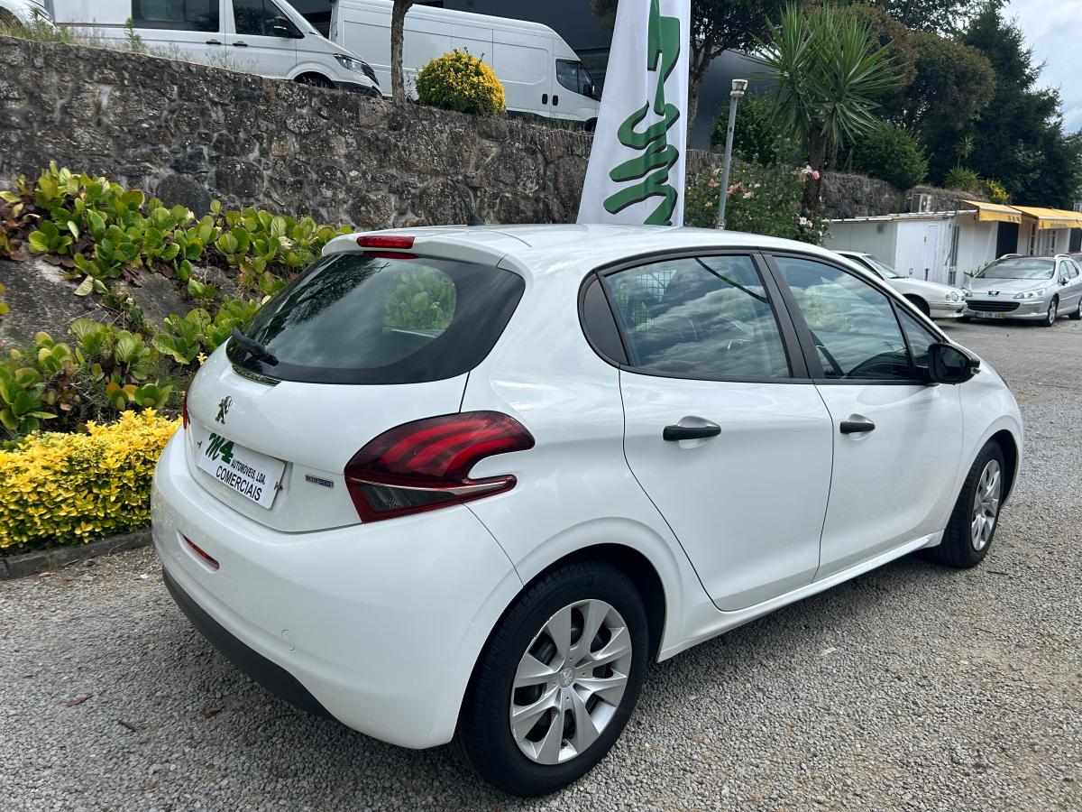 peugeot-208-1-6-bluehdi-2016-diesel-1560cc