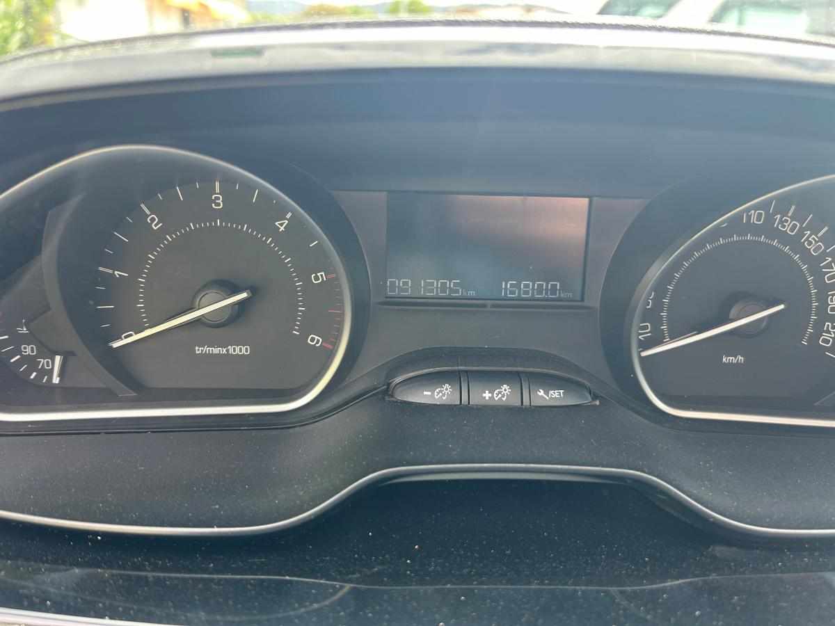 peugeot-208-1-6-bluehdi-2016-diesel-1560cc