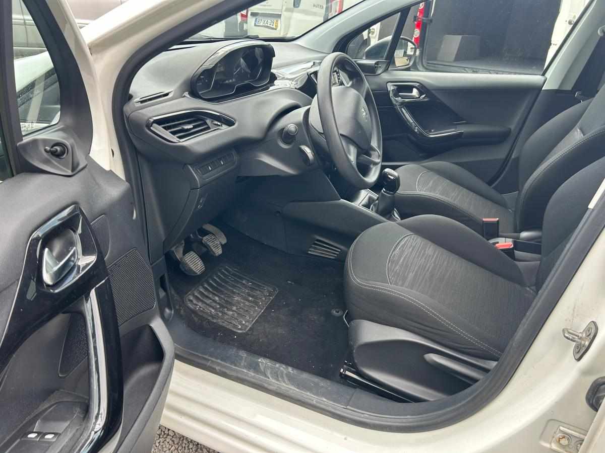 peugeot-208-1-6-bluehdi-2016-diesel-1560cc