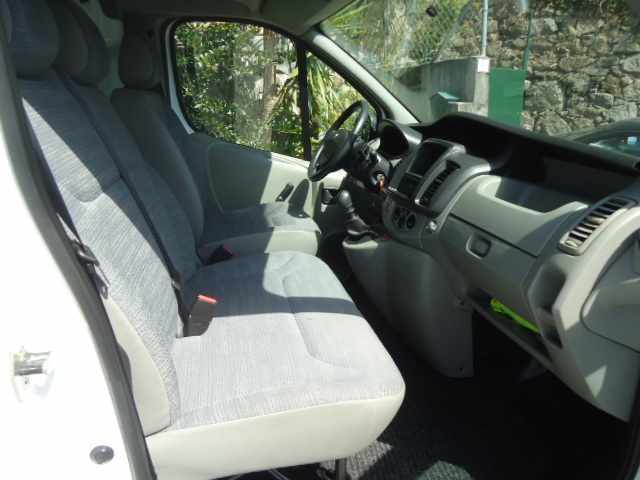 renault-trafic-2012-diesel-2000cc