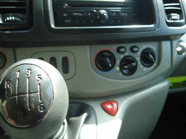 renault-trafic-2012-diesel-2000cc