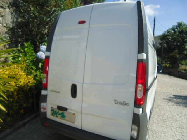 renault-trafic-2012-diesel-2000cc