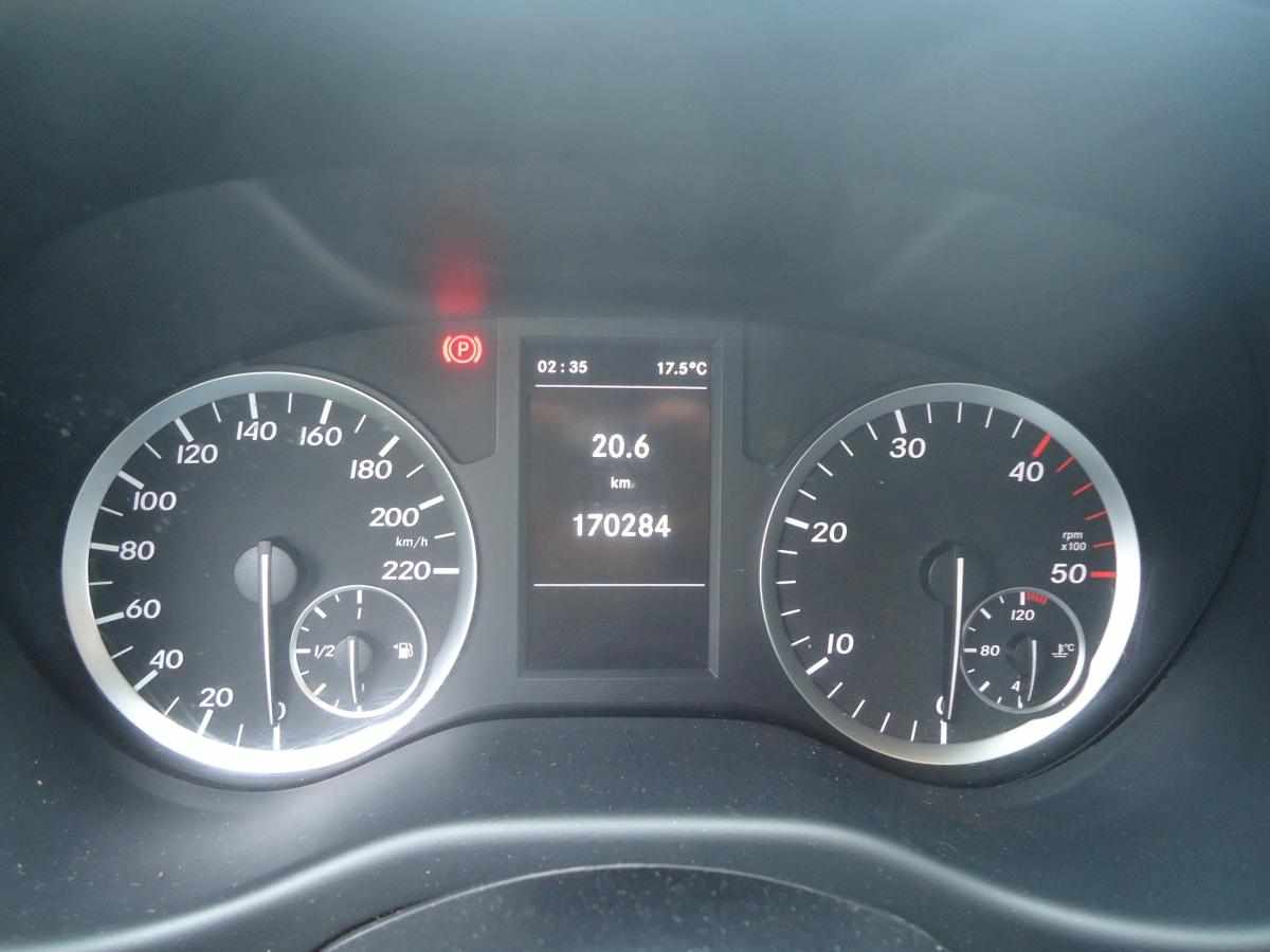mercedes-benz-vito-114-cdi-2-1-2018-diesel-2200cc