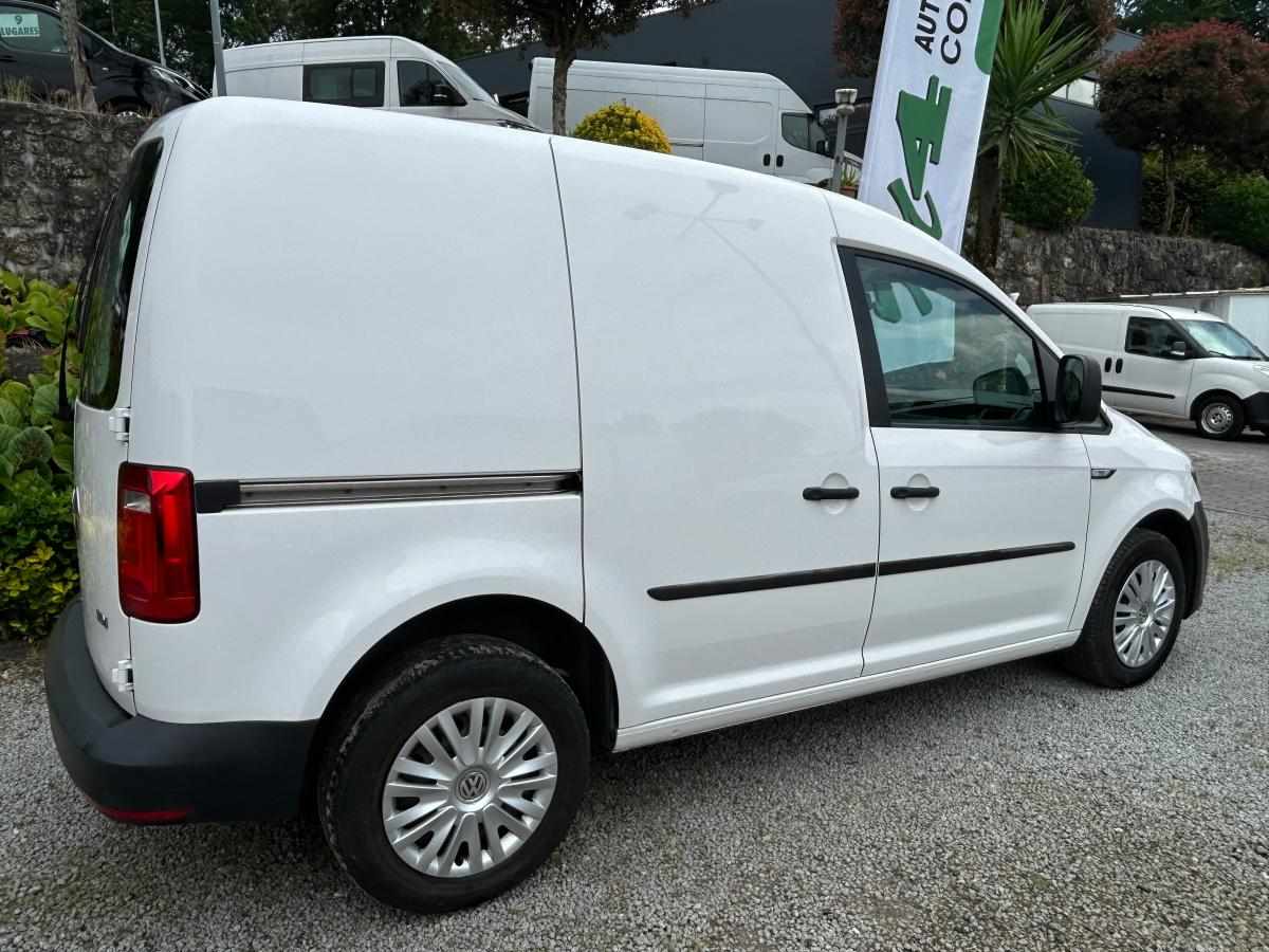 volkswagen-caddy-2-0-75cv-2017-diesel-1968cc