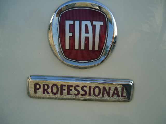 fiat-fiorino-1-3-multijet-2015-diesel-1300cc