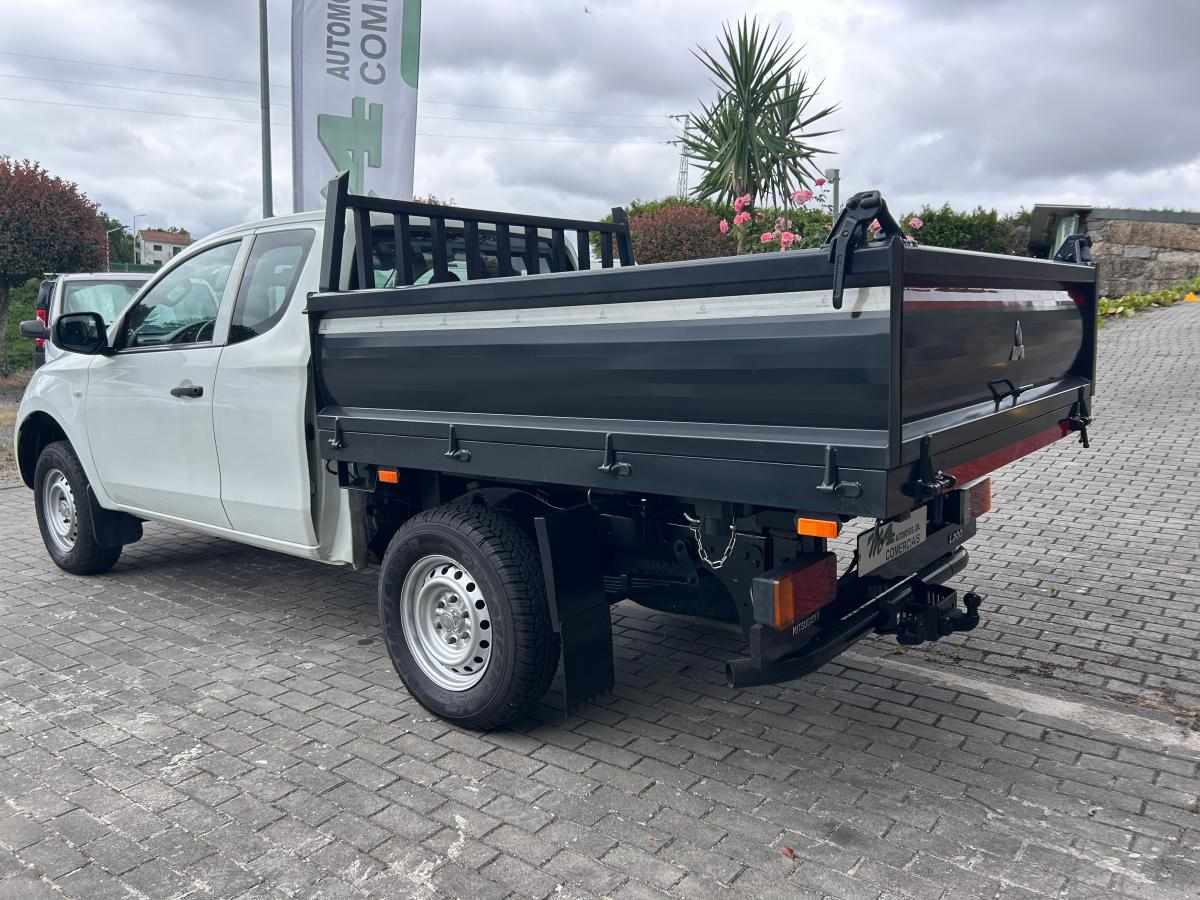 mitsubishi-l200-2-4-di-d-awd-2019-diesel-2442cc