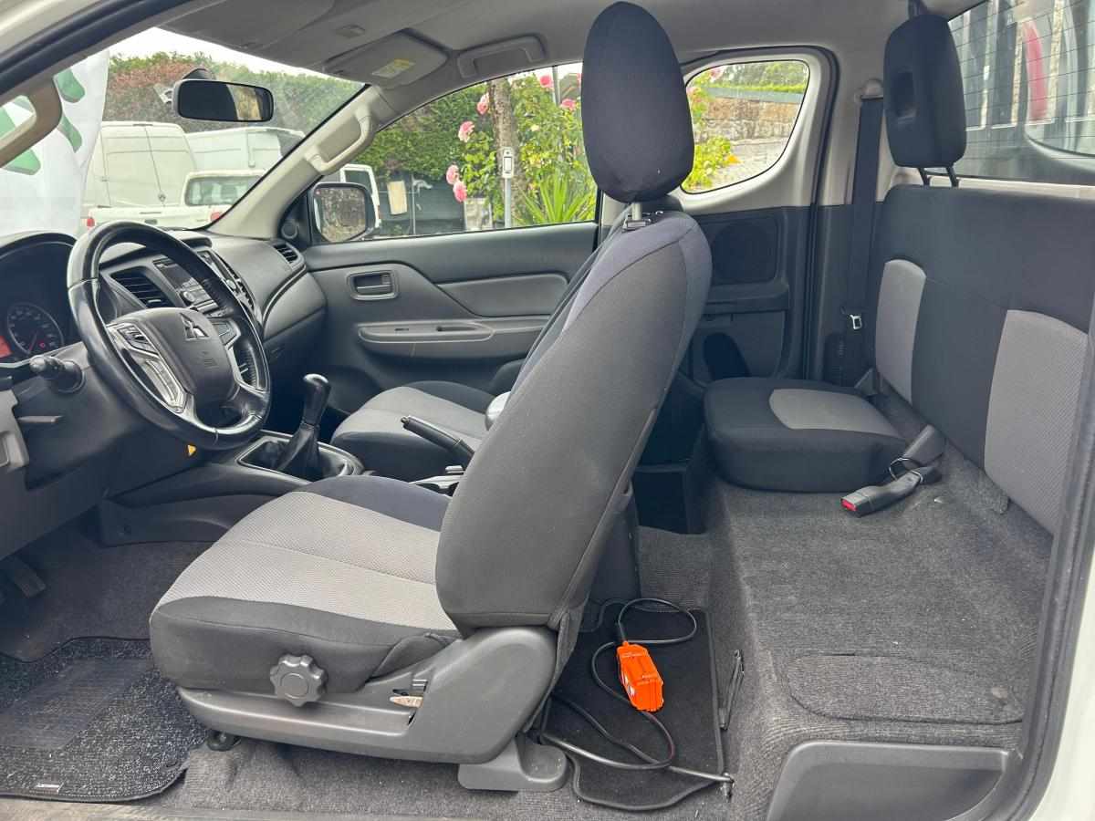 mitsubishi-l200-2-4-di-d-awd-2019-diesel-2442cc