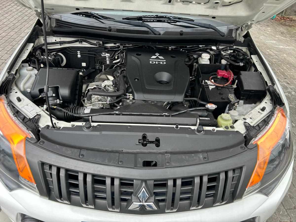 mitsubishi-l200-2-4-di-d-awd-2019-diesel-2442cc