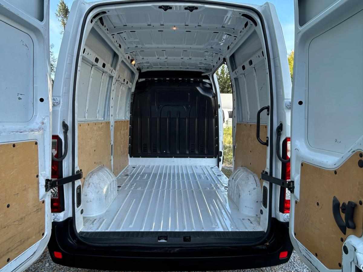 renault-master-2-3-136cv-2022-diesel-2299cc