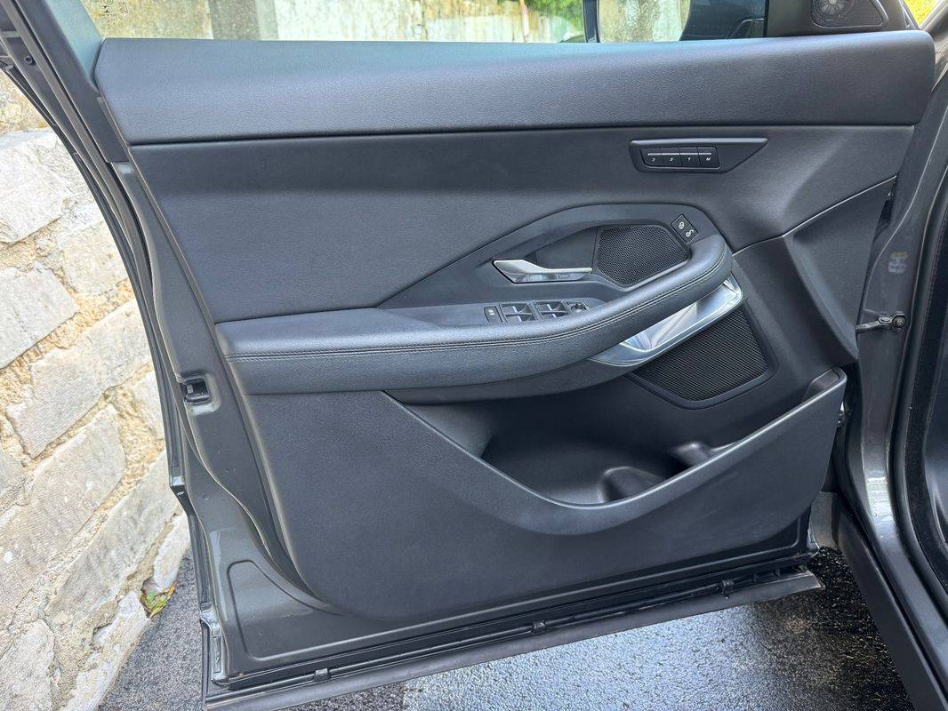 jaguar-e-pace-2019-diesel-1999cc