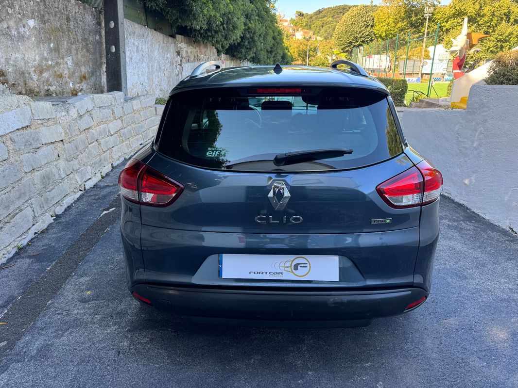 renault-clio-sport-tourer-2018-diesel-1461cc