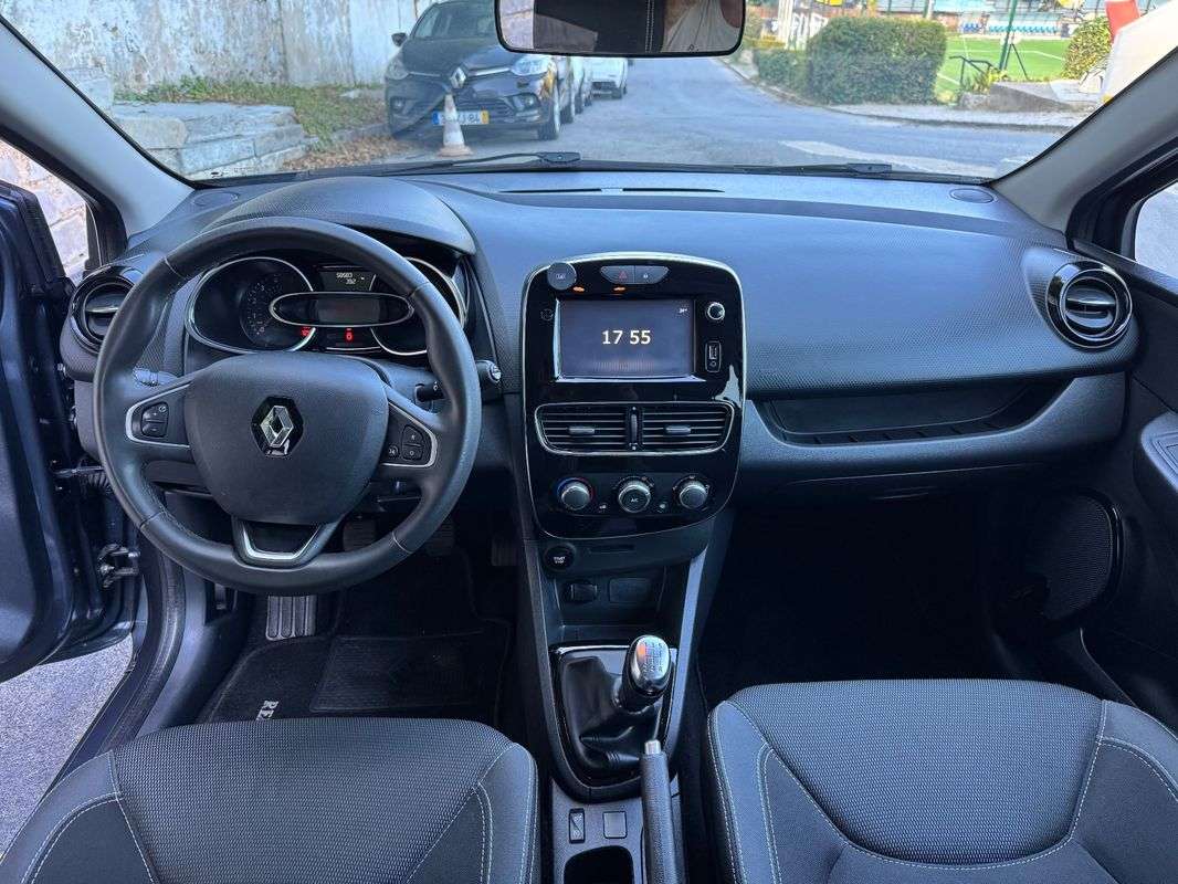 renault-clio-sport-tourer-2018-diesel-1461cc
