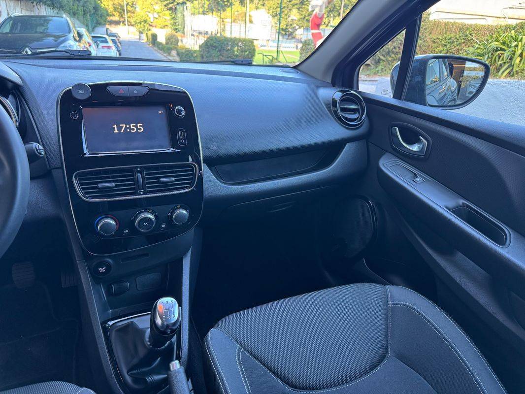 renault-clio-sport-tourer-2018-diesel-1461cc