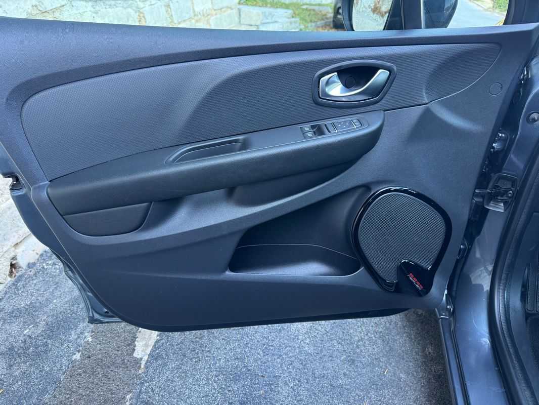 renault-clio-sport-tourer-2018-diesel-1461cc