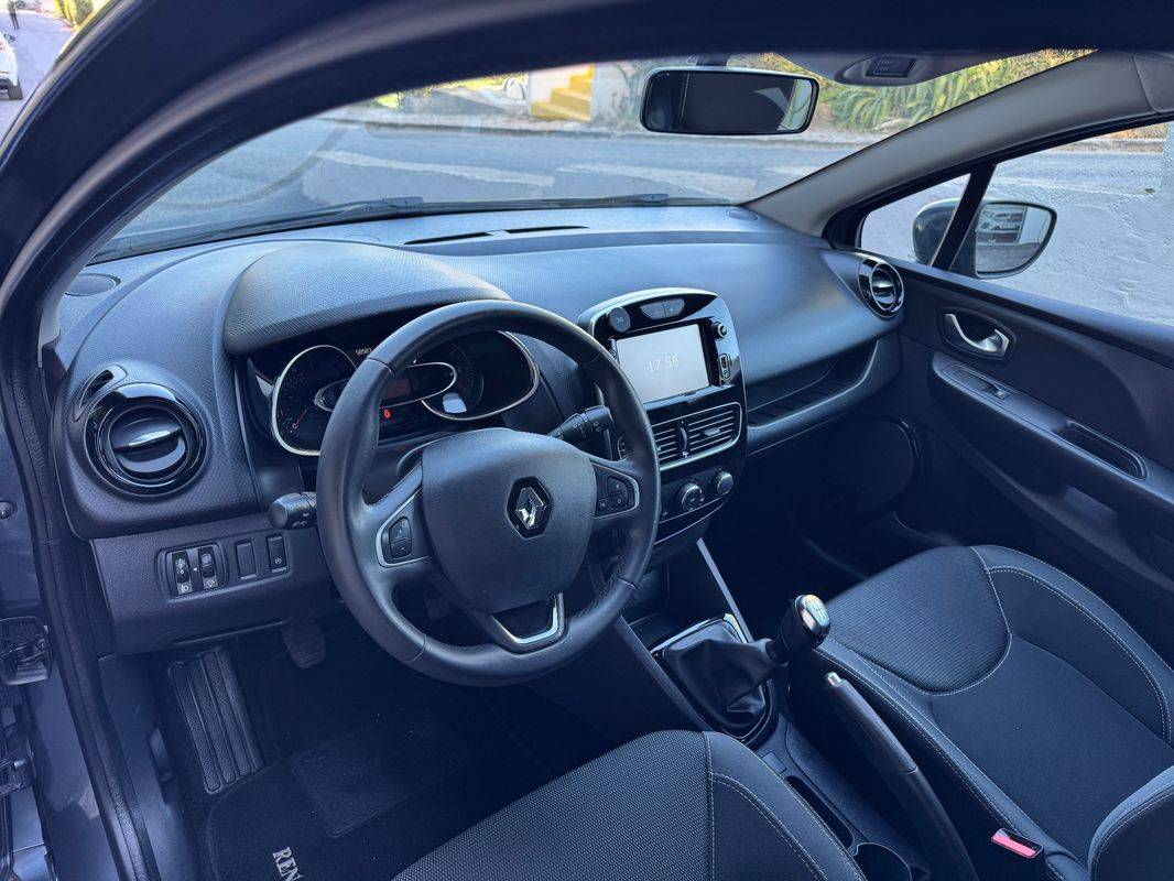 renault-clio-sport-tourer-2018-diesel-1461cc