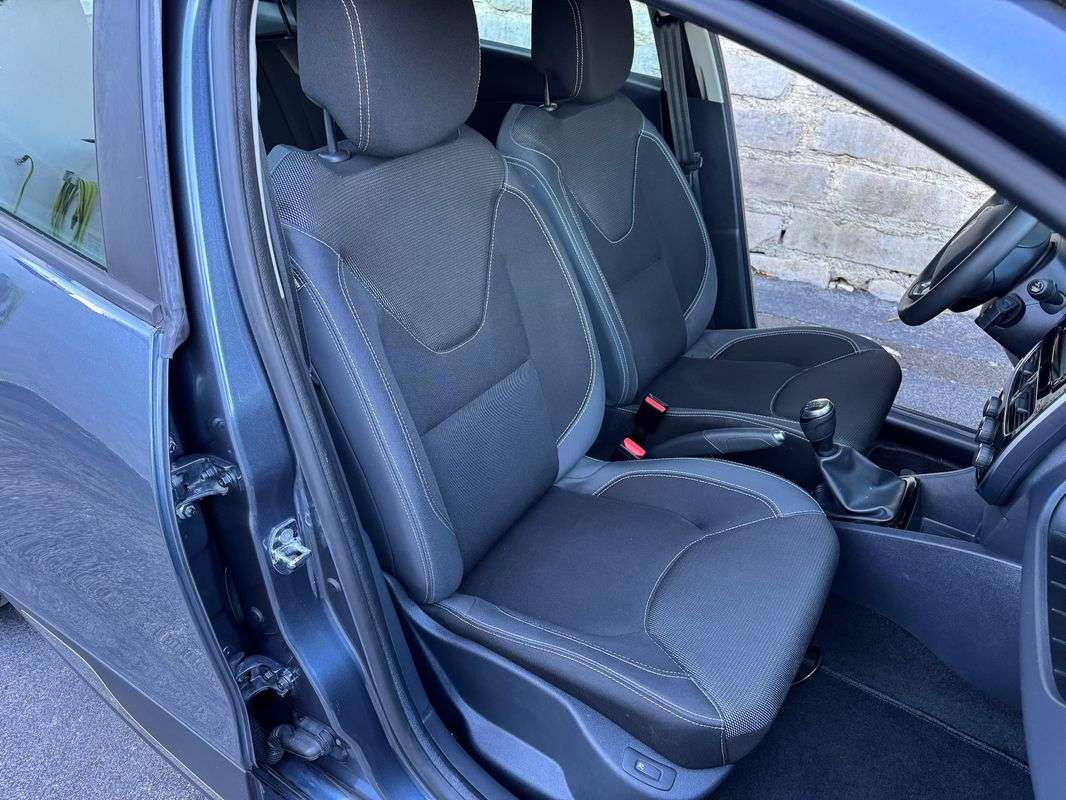 renault-clio-sport-tourer-2018-diesel-1461cc