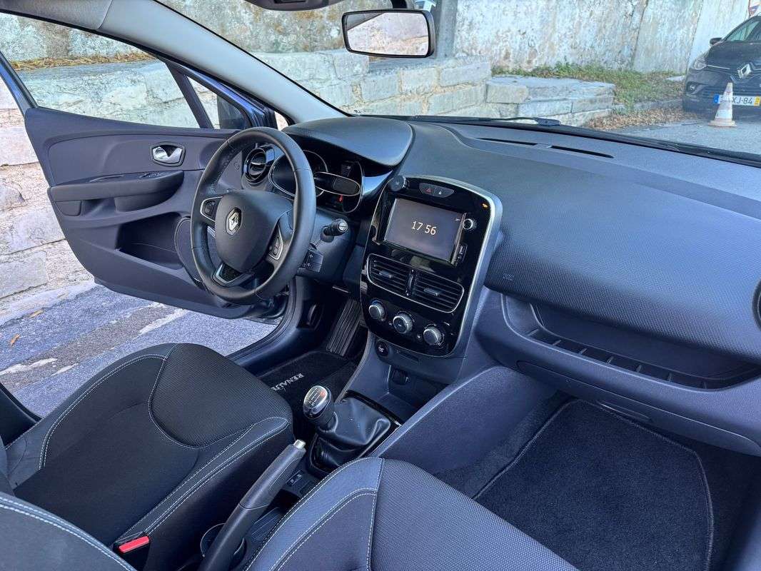 renault-clio-sport-tourer-2018-diesel-1461cc