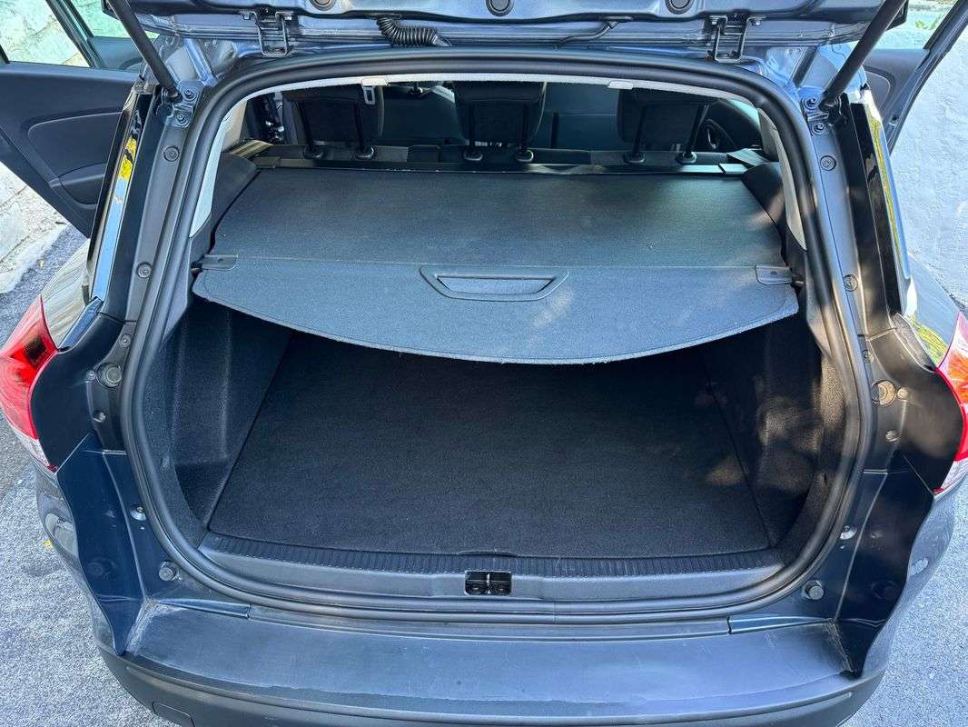 renault-clio-sport-tourer-2018-diesel-1461cc