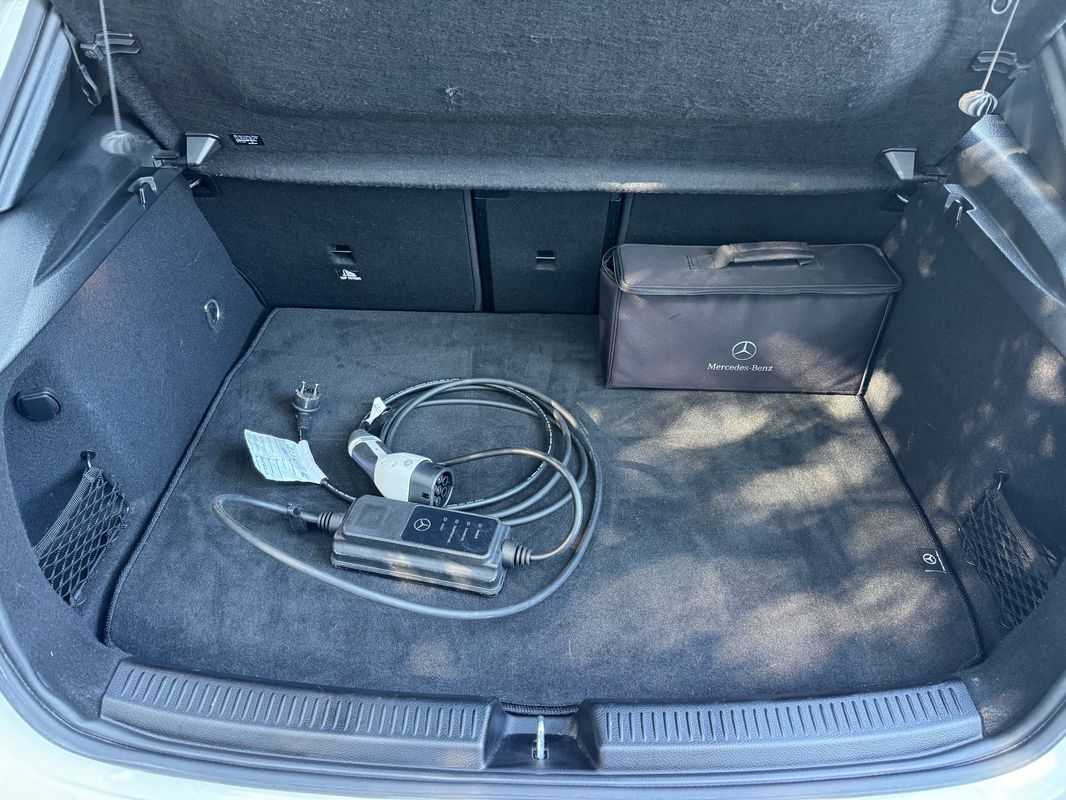 mercedes-benz-classe-a-2022-hibrido-a-gasolina-1332cc