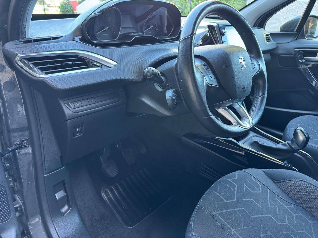 peugeot-2008-2019-diesel-1499cc