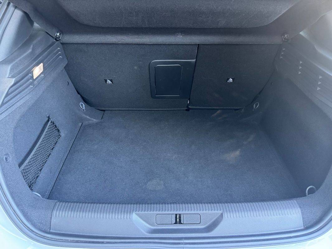 peugeot-308-2024-gasolina-1199cc
