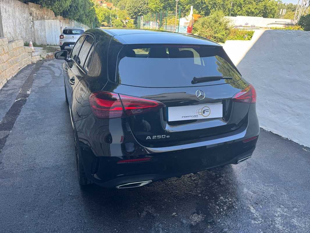 mercedes-benz-classe-a-2023-hibrido-a-gasolina-1332cc