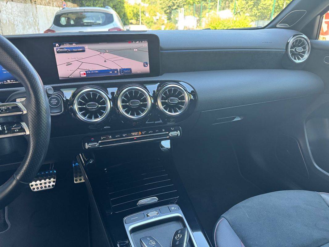 mercedes-benz-classe-a-2023-hibrido-a-gasolina-1332cc