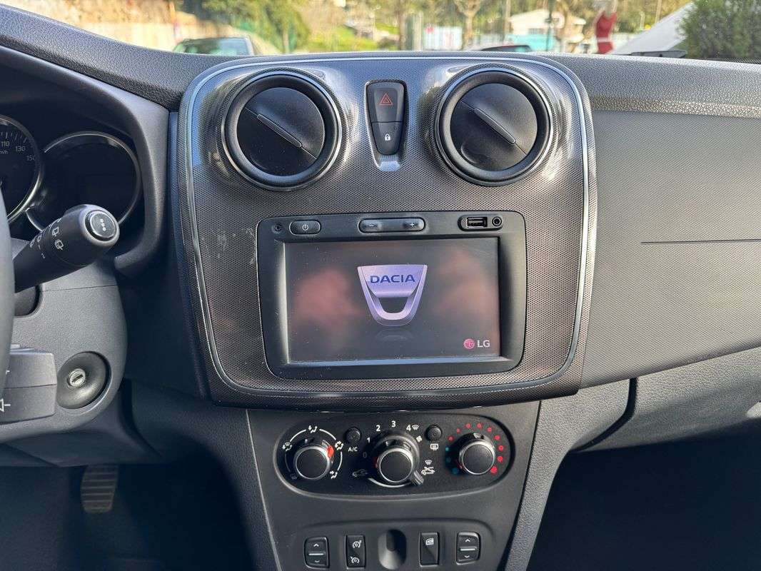 dacia-sandero-2017-diesel-1461cc