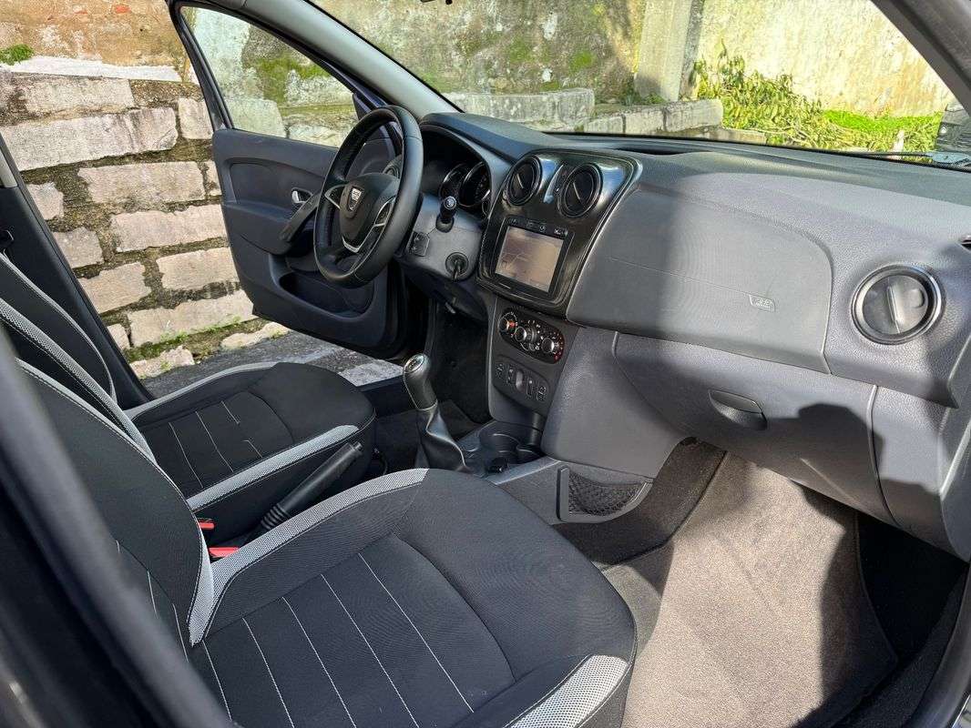 dacia-sandero-2017-diesel-1461cc