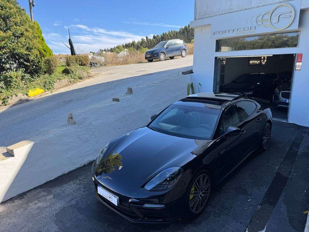 porsche-panamera-2019-hibrido-a-gasolina-3996cc
