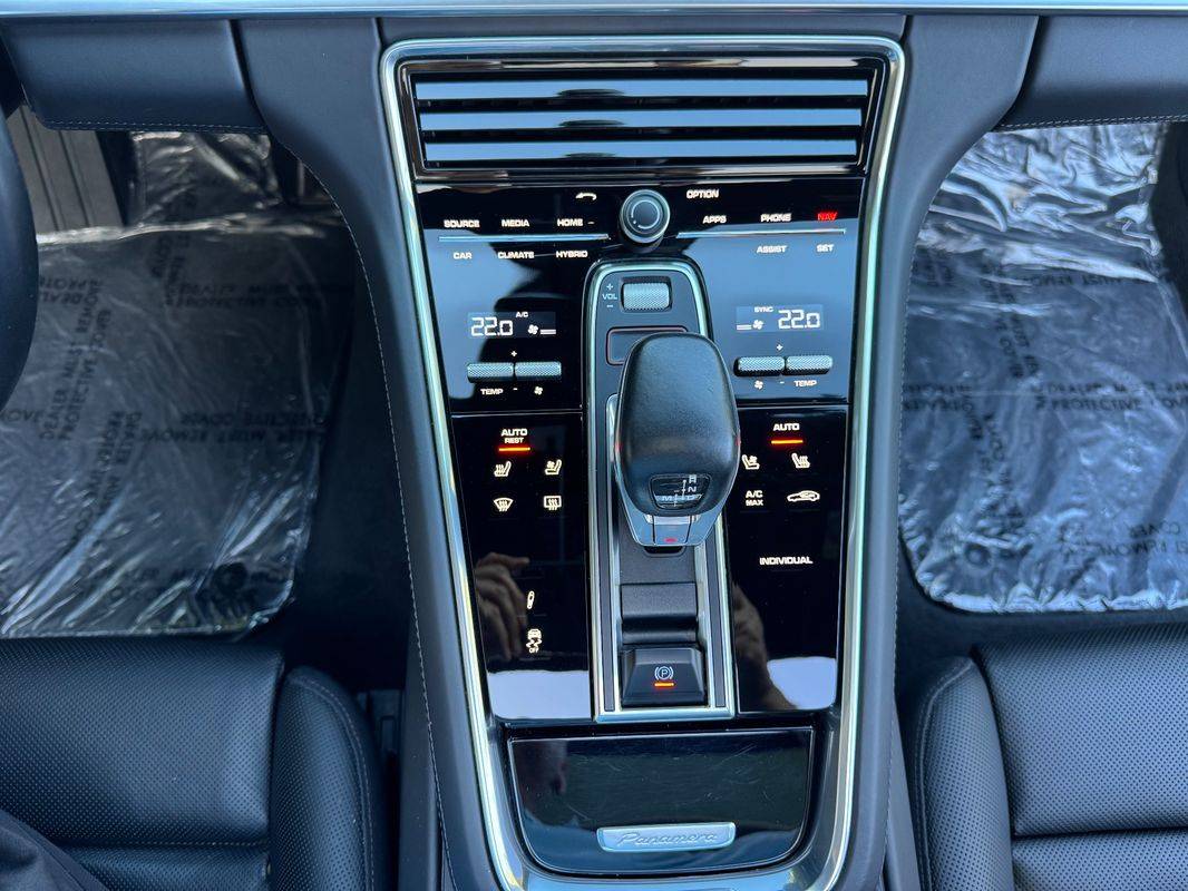porsche-panamera-2019-hibrido-a-gasolina-3996cc