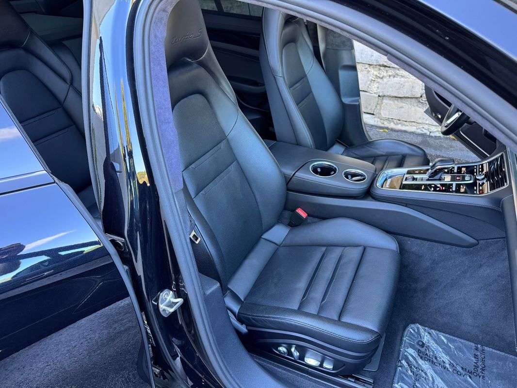 porsche-panamera-2019-hibrido-a-gasolina-3996cc