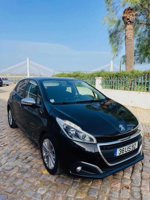 peugeot-208-1-6-bluehdi-2018-diesel-1560cc
