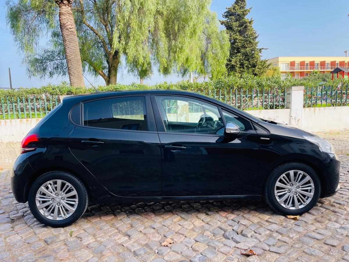 peugeot-208-1-6-bluehdi-2018-diesel-1560cc
