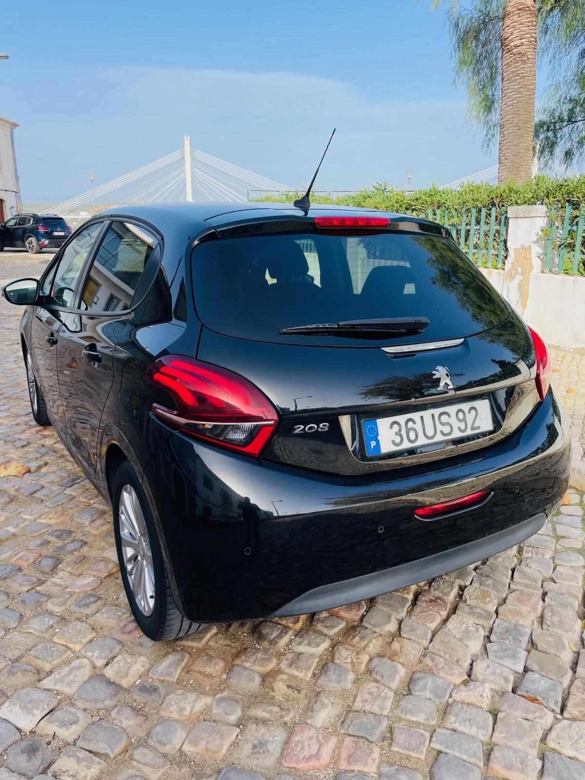 peugeot-208-1-6-bluehdi-2018-diesel-1560cc