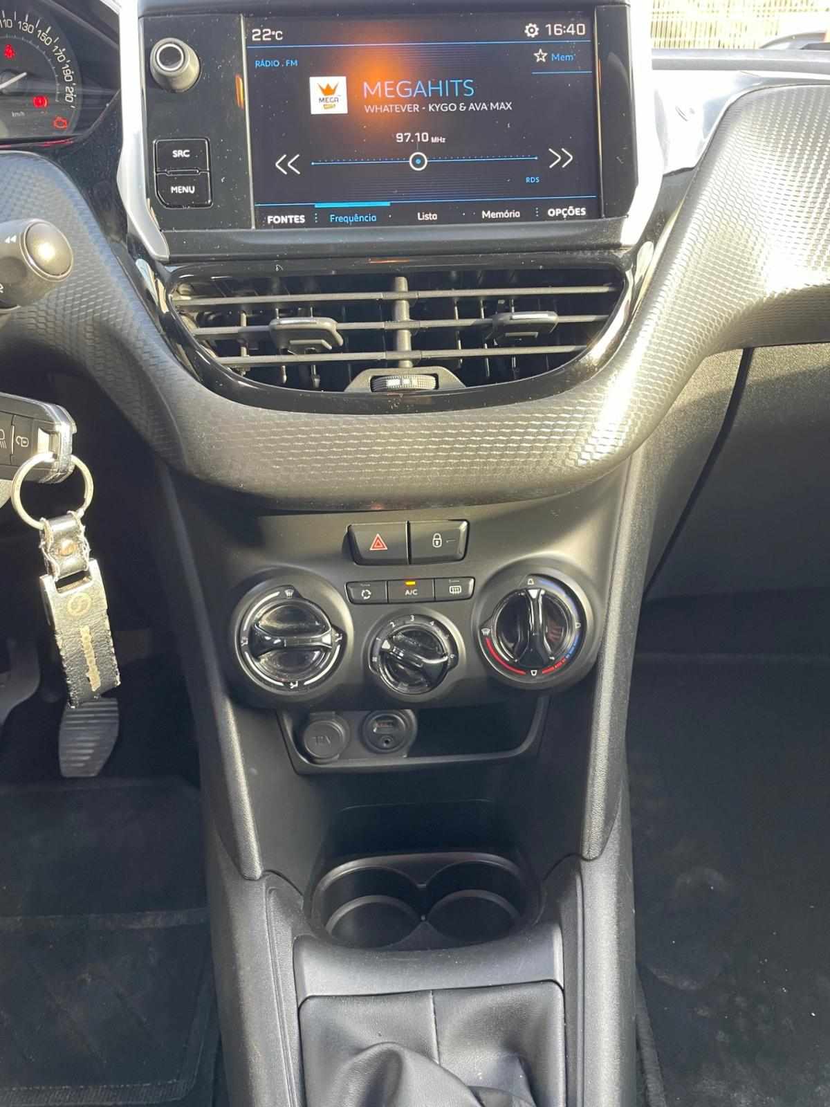 peugeot-208-1-6-bluehdi-2018-diesel-1560cc