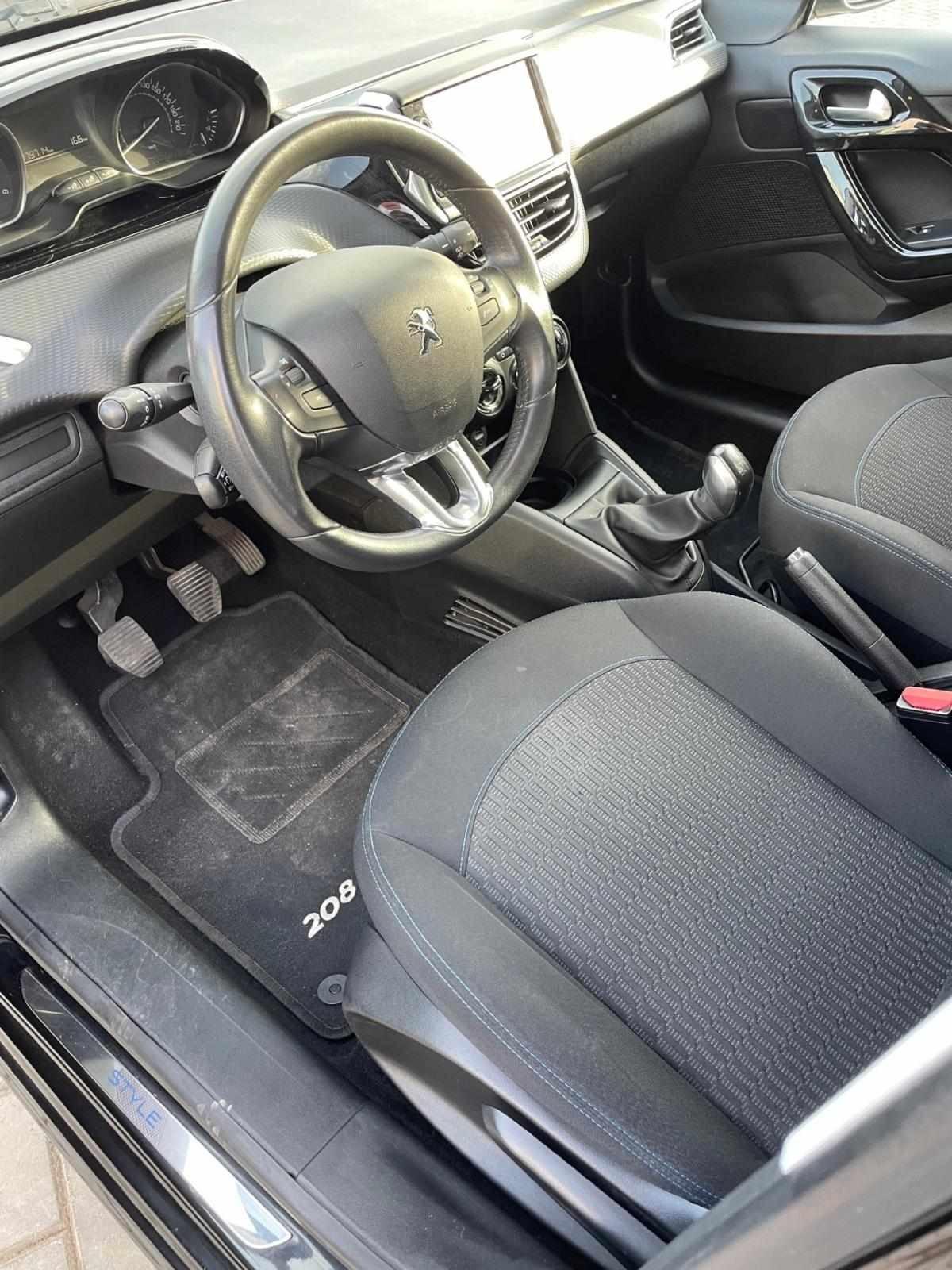 peugeot-208-1-6-bluehdi-2018-diesel-1560cc