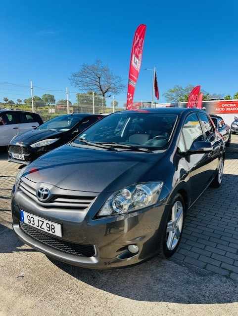 toyota-auris-1-4-d-4d-2010-diesel-1364cc