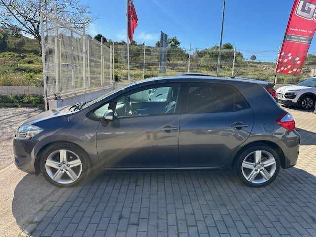 toyota-auris-1-4-d-4d-2010-diesel-1364cc
