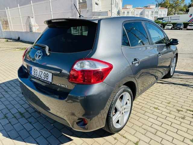 toyota-auris-1-4-d-4d-2010-diesel-1364cc