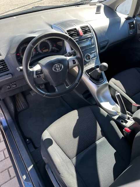 toyota-auris-1-4-d-4d-2010-diesel-1364cc