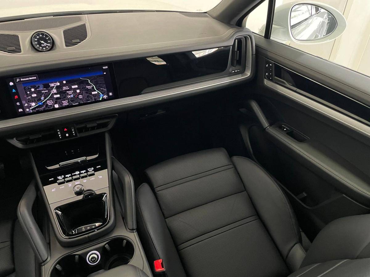 porsche-cayenne-2023-hibrido-a-gasolina-2995cc