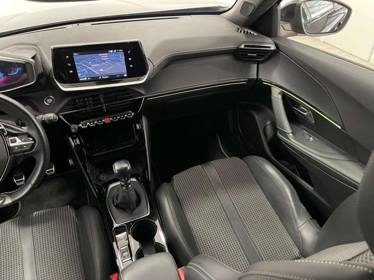 peugeot-2008-2023-gasolina-1199cc